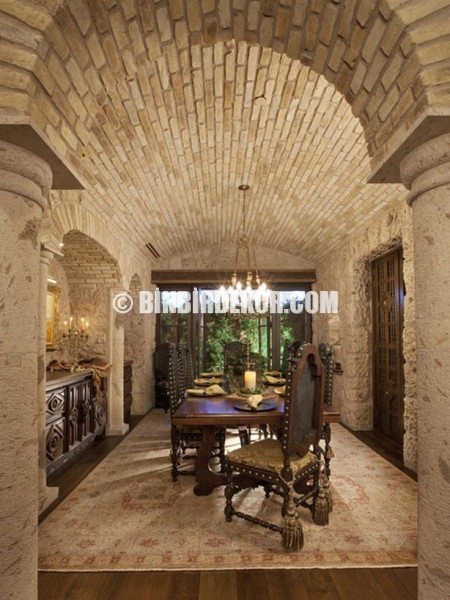 Tuscan Style Home Decor